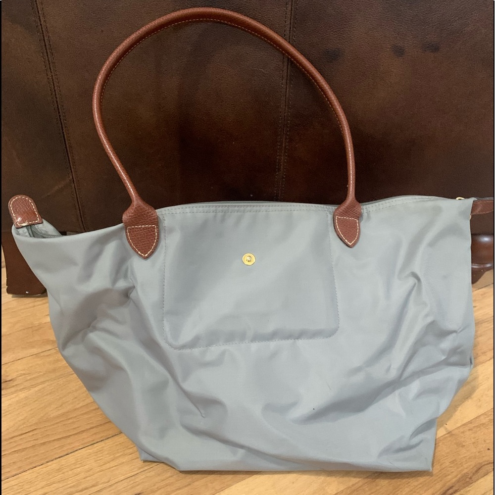 Used Longchamp Le Pliage Tote, light grey